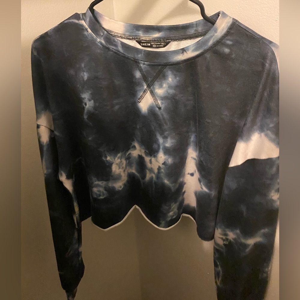 Shein Large long sleeve crop top